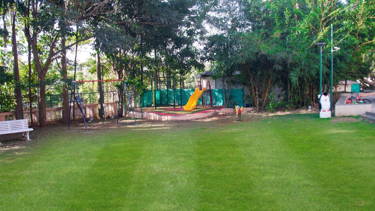 7 Apple Resort Лонавала Екстериор снимка