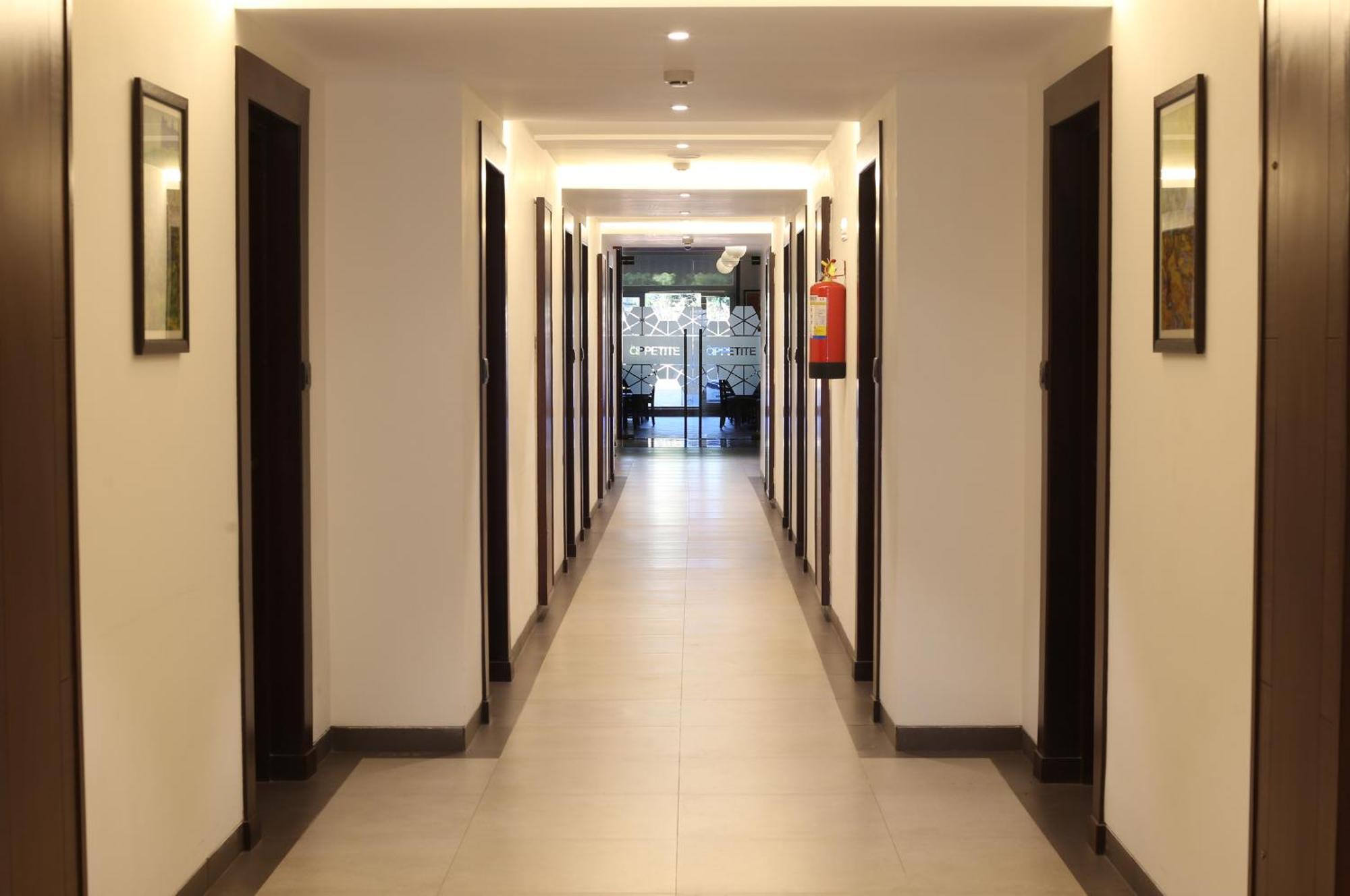 7 Apple Resort Лонавала Екстериор снимка